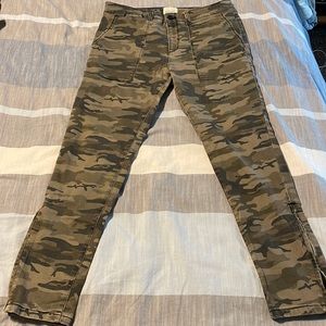 Ankle length camo pants.